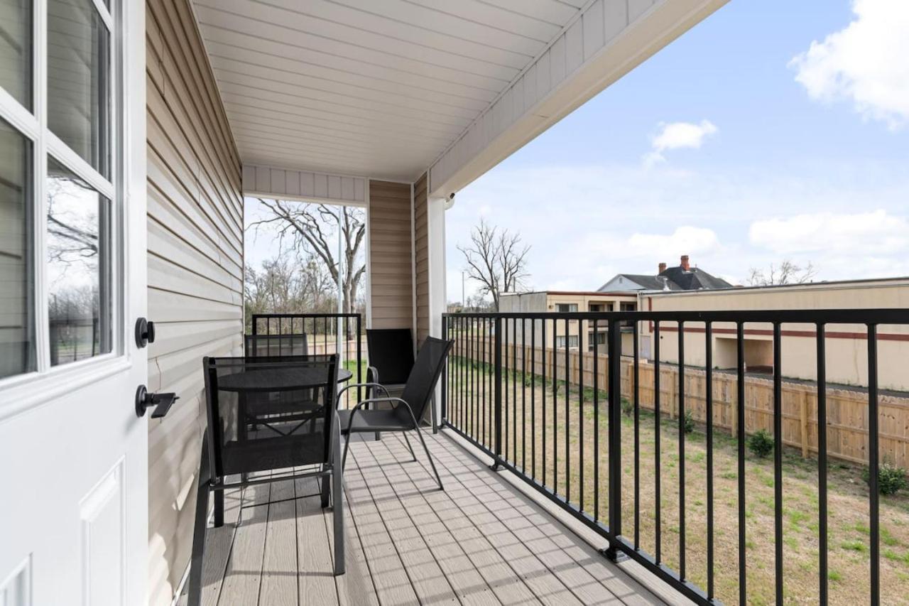 Apartment Long-term Luxe Spacious 3br Downtown Fay Unit C
